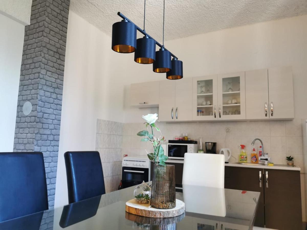 Priska Apartment Kaštela Zewnętrze zdjęcie
